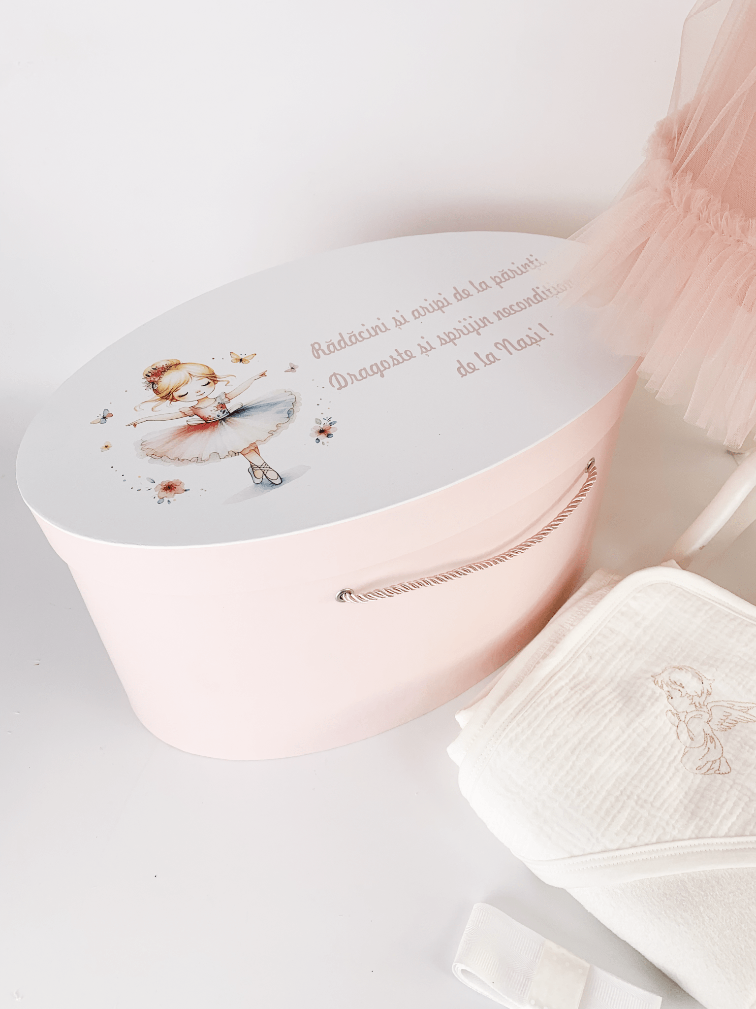 Trusou botez complet cu rochita eleganta si lumanare personalizata hand made - Olimpia - Botez bebelusi