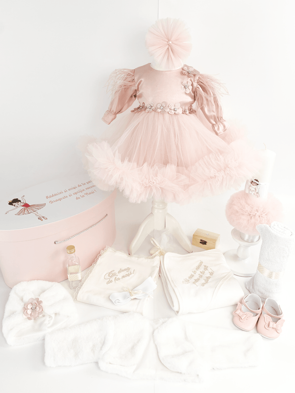 Trusou botez complet cu rochita eleganta si lumanare personalizata manual - Adelaide - Botez bebelusi