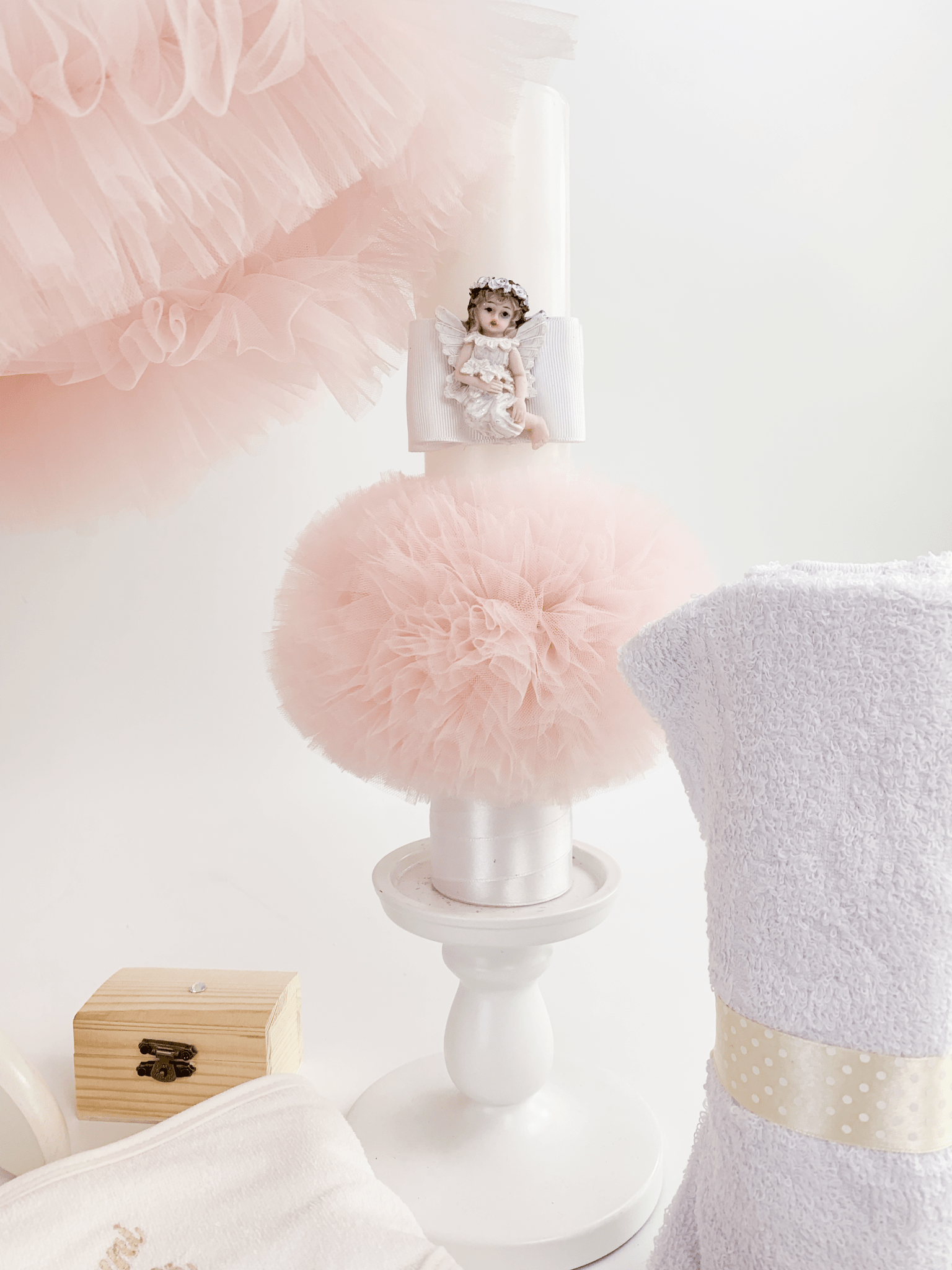 Trusou botez complet cu rochita eleganta si lumanare personalizata manual - Adelaide - Botez bebelusi