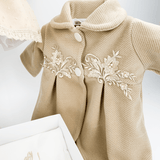 Trusou botez complet cu rochita eleganta si lumanare personalizata manual - Aurelia - Botez bebelusi