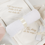 Trusou botez complet cu rochita eleganta si lumanare personalizata manual - Claire - Botez bebelusi