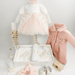 Trusou botez complet cu rochita eleganta si lumanare personalizata manual - Claire - Botez bebelusi