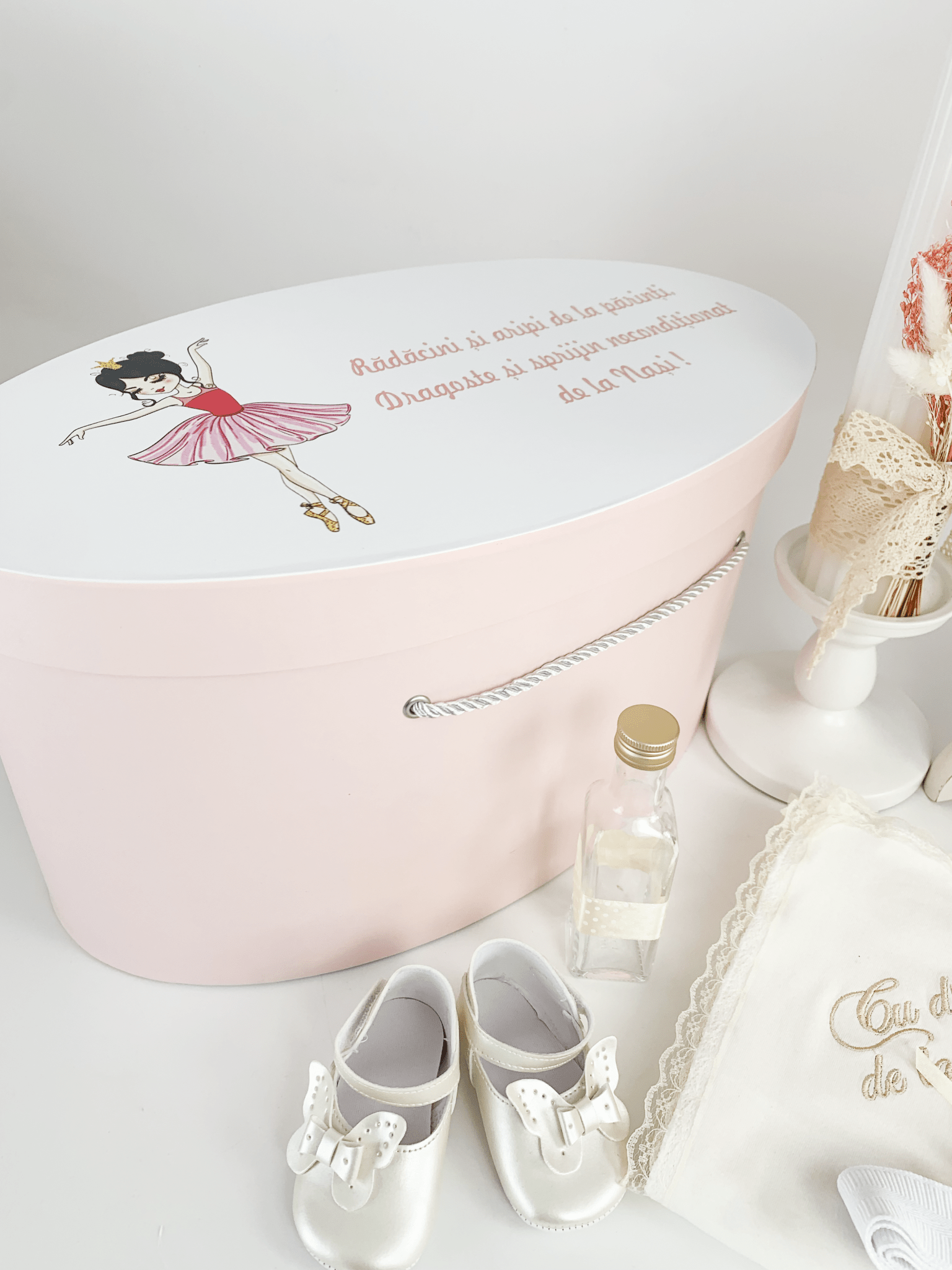 Trusou botez complet cu rochita eleganta si lumanare personalizata manual - Cristine - Botez bebelusi
