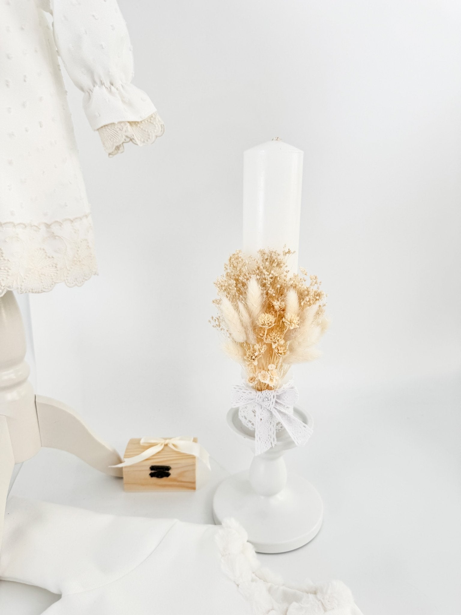 Trusou botez complet cu rochita eleganta si lumanare personalizata manual - Ecateris - Botez bebelusi
