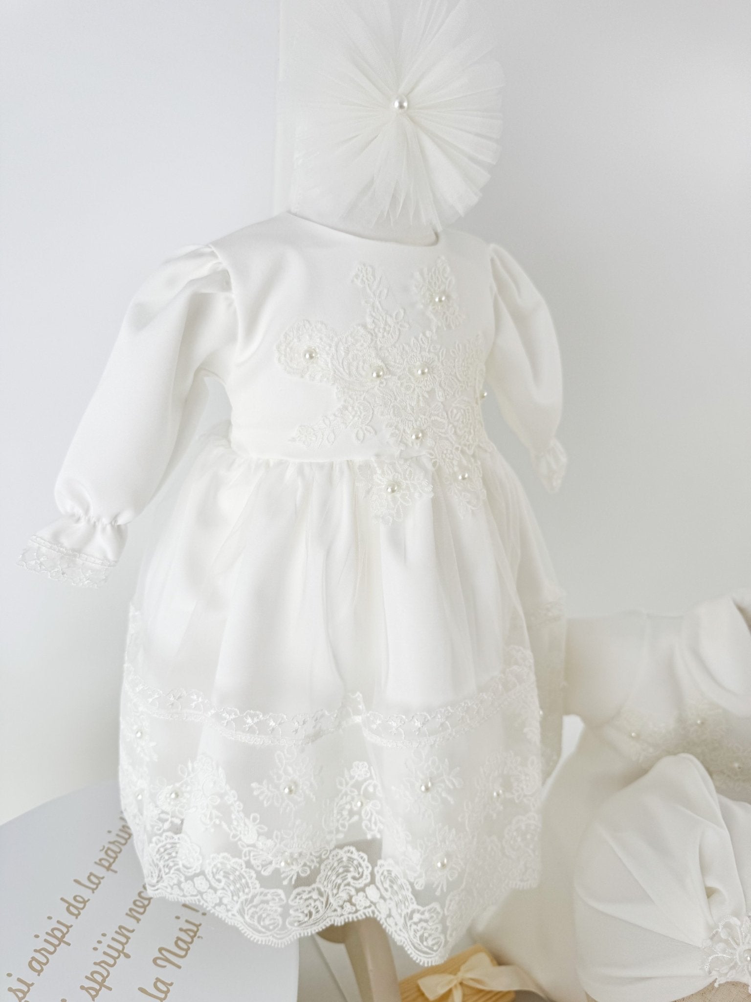 Trusou botez complet cu rochita eleganta si lumanare personalizata manual - Elenuta - Botez bebelusi