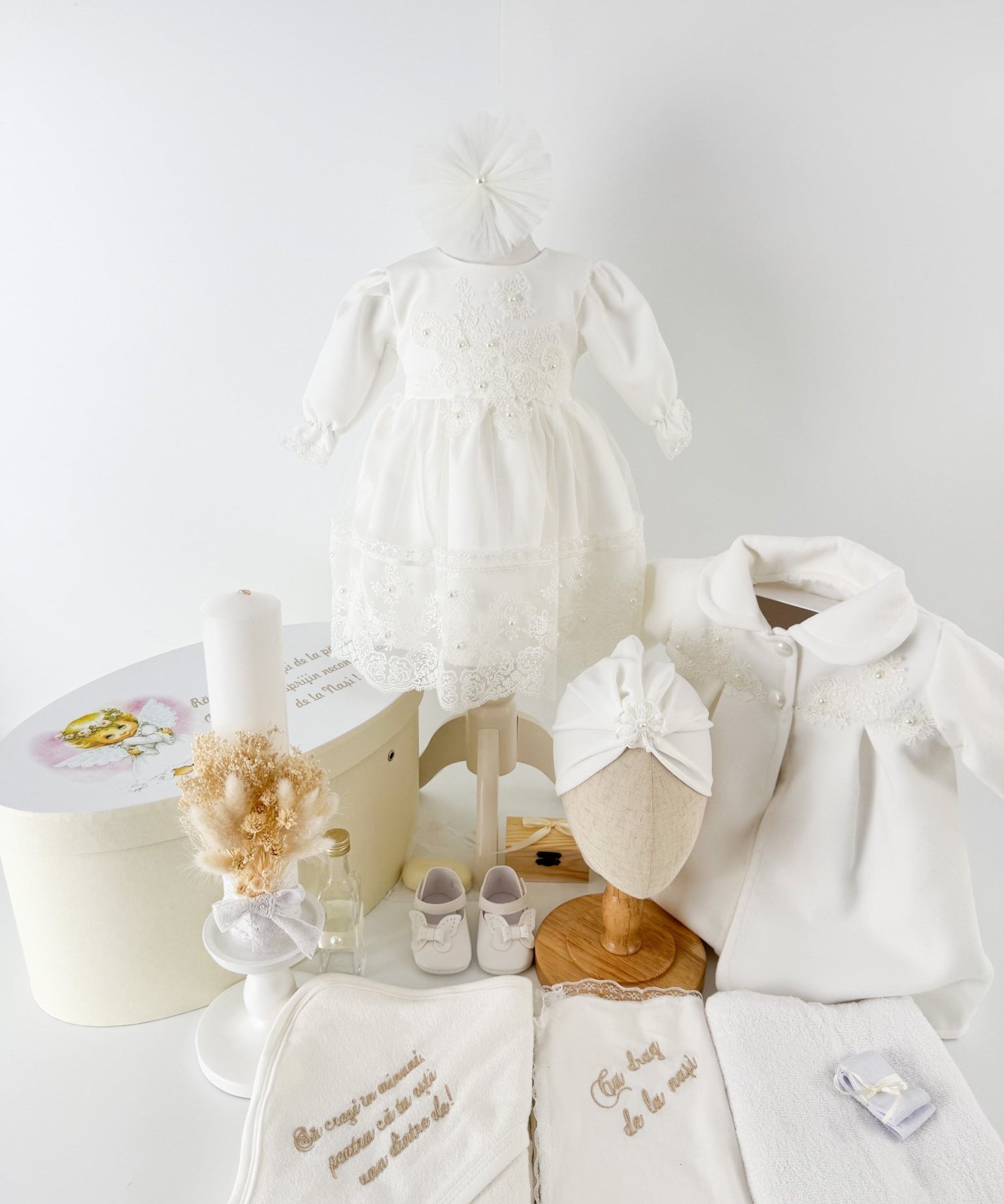 Trusou botez complet cu rochita eleganta si lumanare personalizata manual - Elenuta - Botez bebelusi
