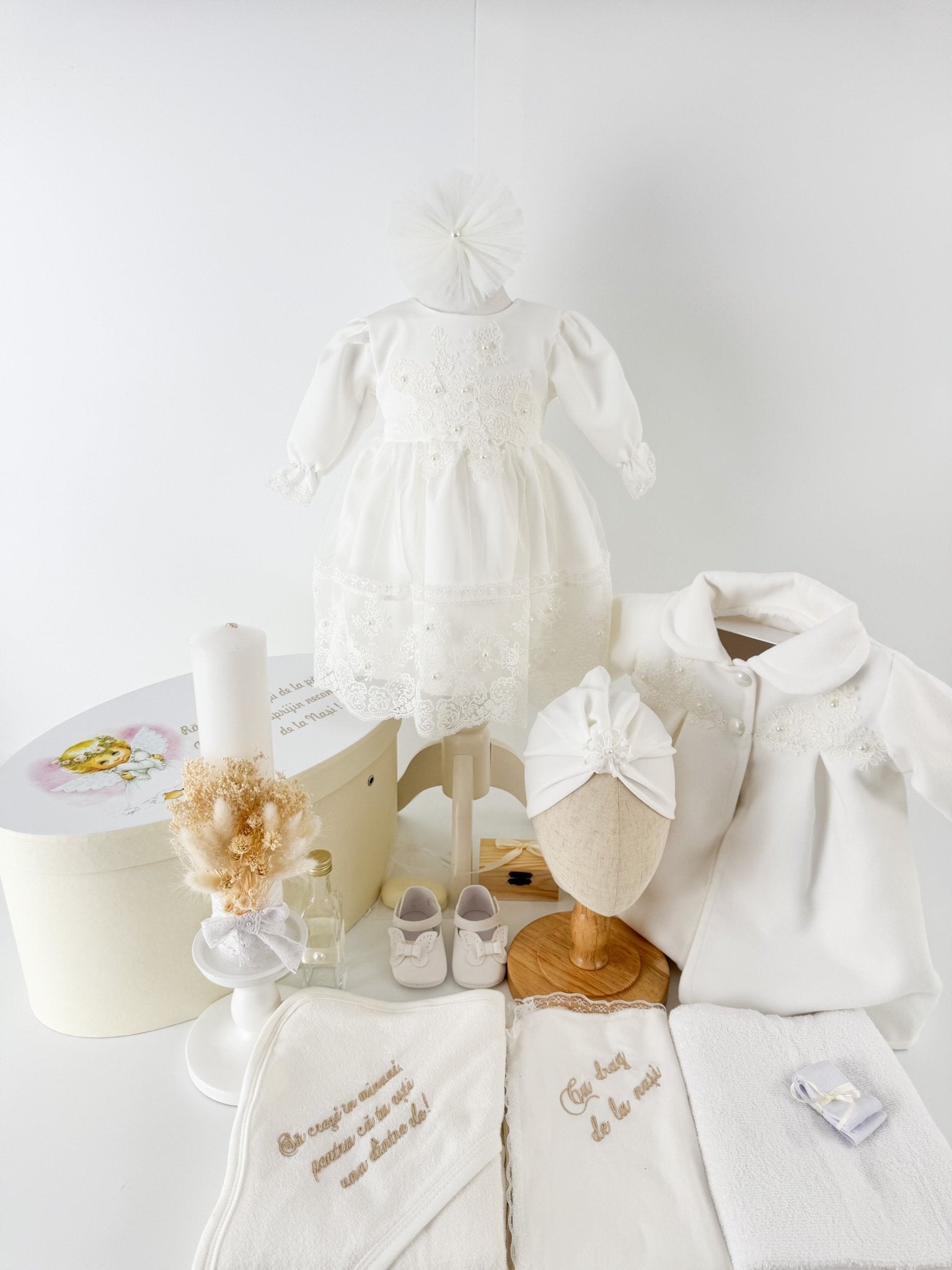 Trusou botez complet cu rochita eleganta si lumanare personalizata manual - Elenuta - Botez bebelusi