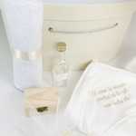 Trusou botez complet cu rochita eleganta si lumanare personalizata manual - Eloise - Botez bebelusi