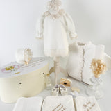 Trusou botez complet cu rochita eleganta si lumanare personalizata manual - Florica - Botez bebelusi