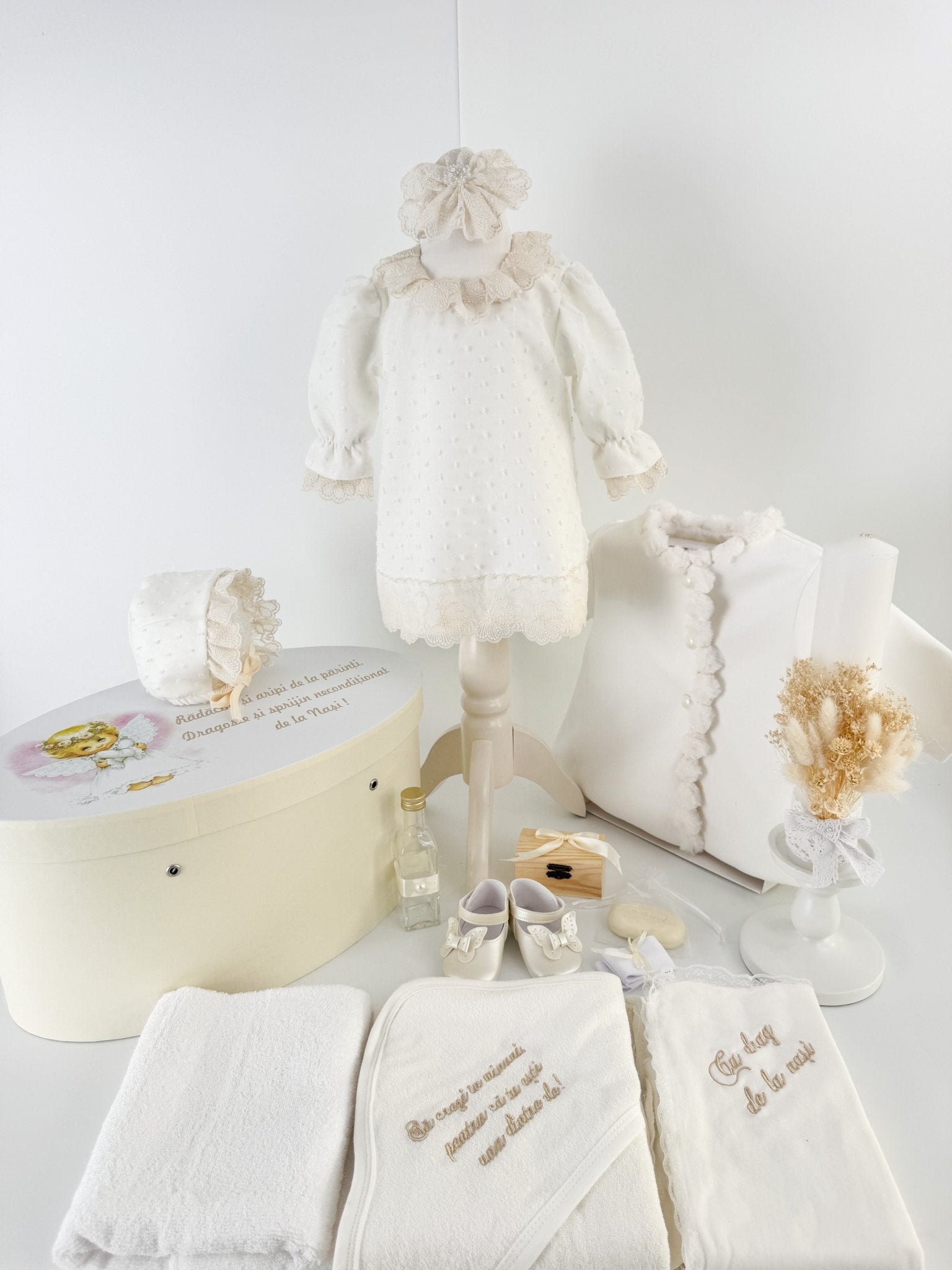 Trusou botez complet cu rochita eleganta si lumanare personalizata manual - Florica - Botez bebelusi
