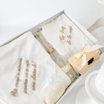 Trusou botez complet cu rochita eleganta si lumanare personalizata manual - Ioana - Botez bebelusi