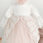 Trusou botez complet cu rochita eleganta si lumanare personalizata manual - Lola - Botez bebelusi