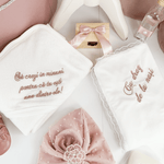 Trusou botez complet cu rochita eleganta si lumanare personalizata manual - Roxane - Botez bebelusi