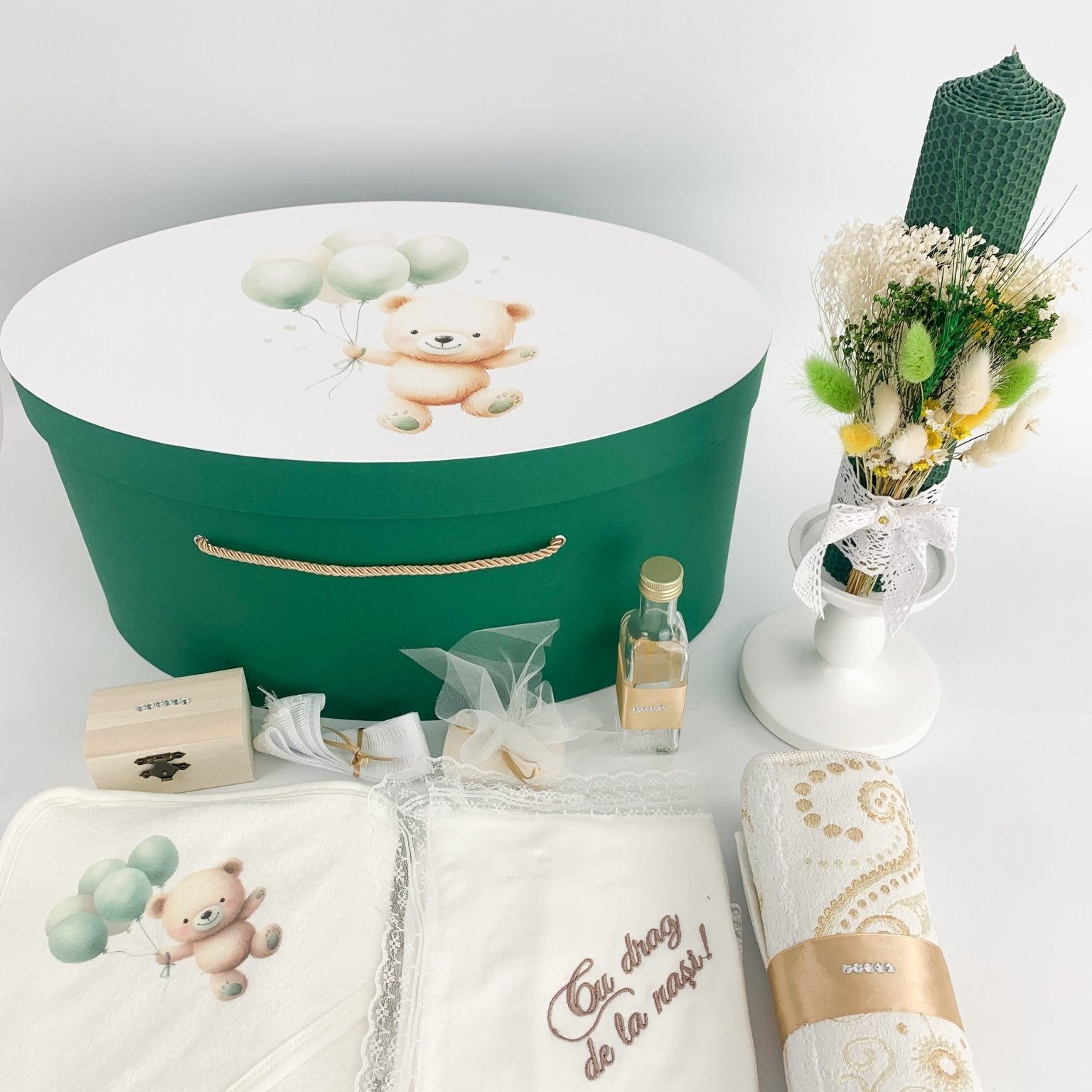 Trusou botez complet verde cu ursulet cu baloane - Botez bebelusi