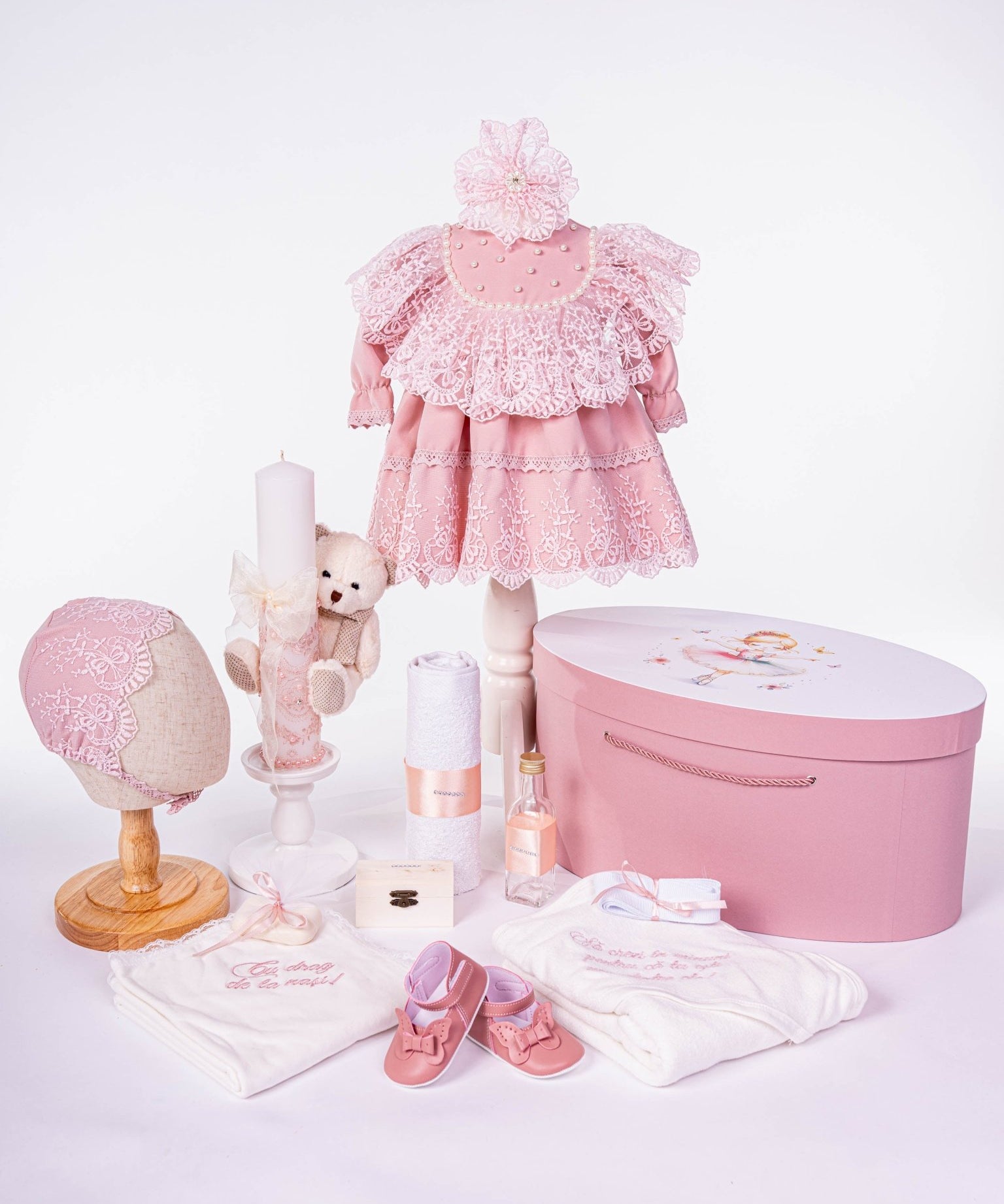 Trusou botez hand made cu rochita, lumanare si accesorii personalizate - Inara - Botez bebelusi