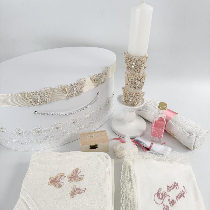 Trusou complet fetita roz pudra cu fluturasi - Botez bebelusi