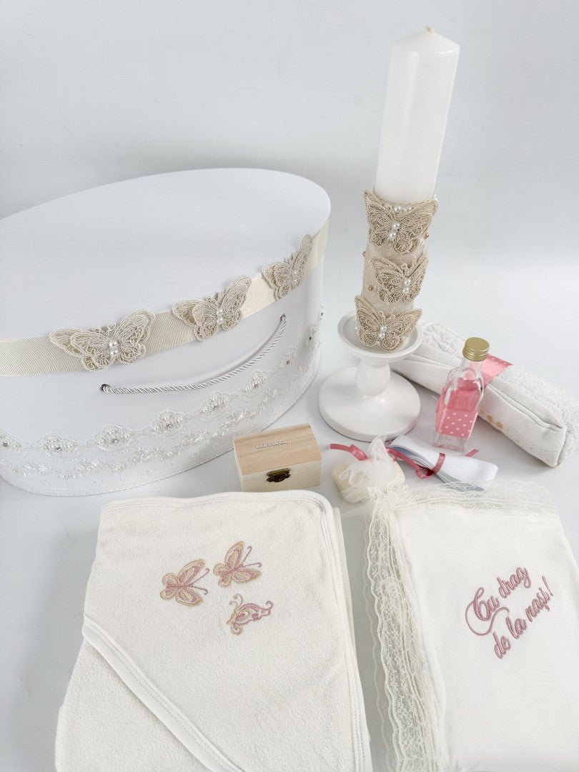 Trusou complet fetita roz pudra cu fluturasi - Botez bebelusi