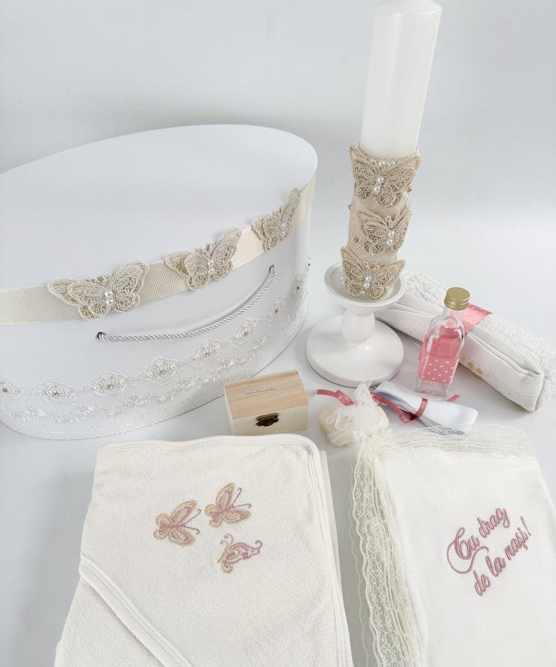 Trusou complet fetita roz pudra cu fluturasi - Botez bebelusi