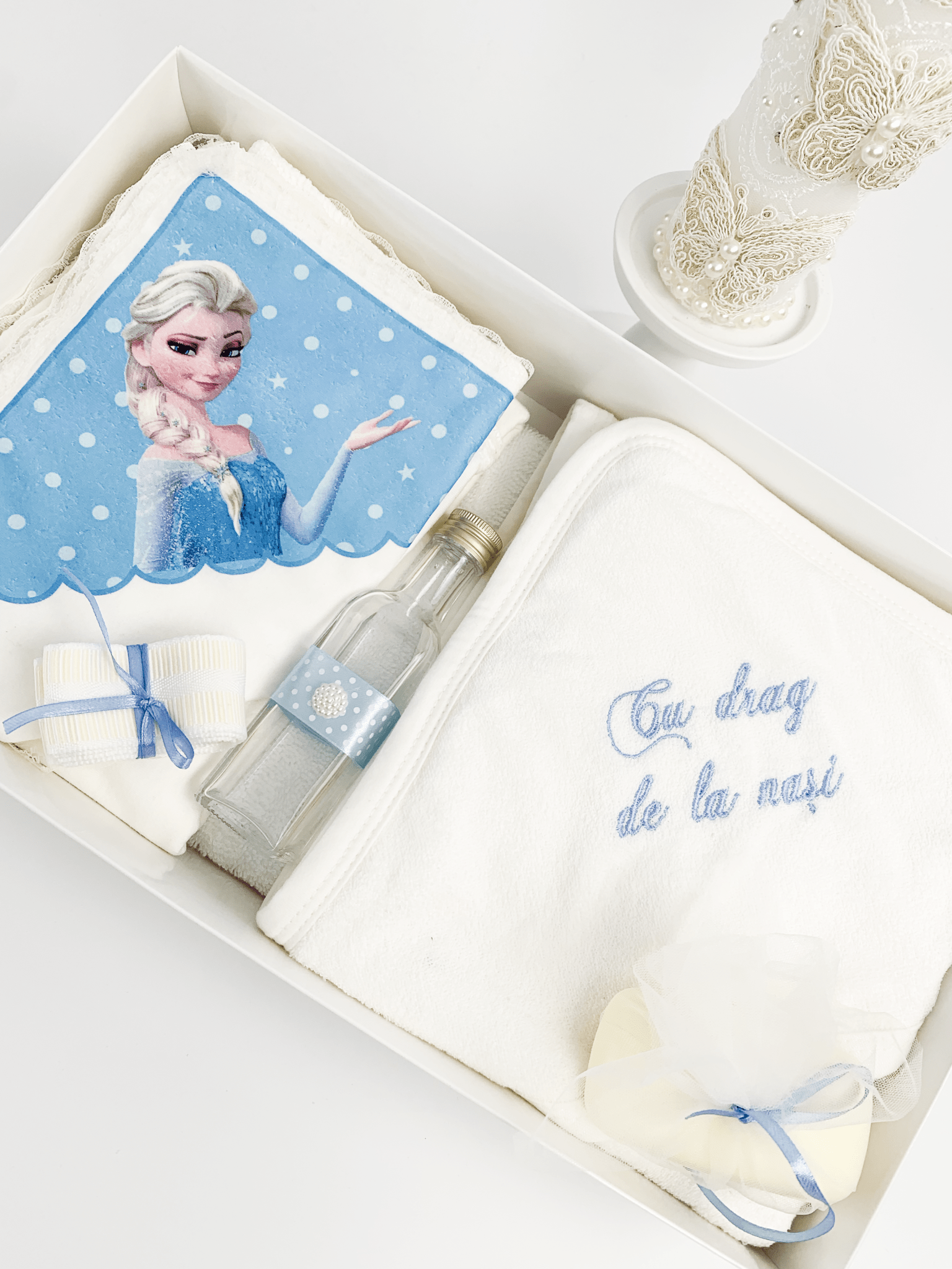 Trusou cu lumanare botez fetita Elsa - Botez bebelusi