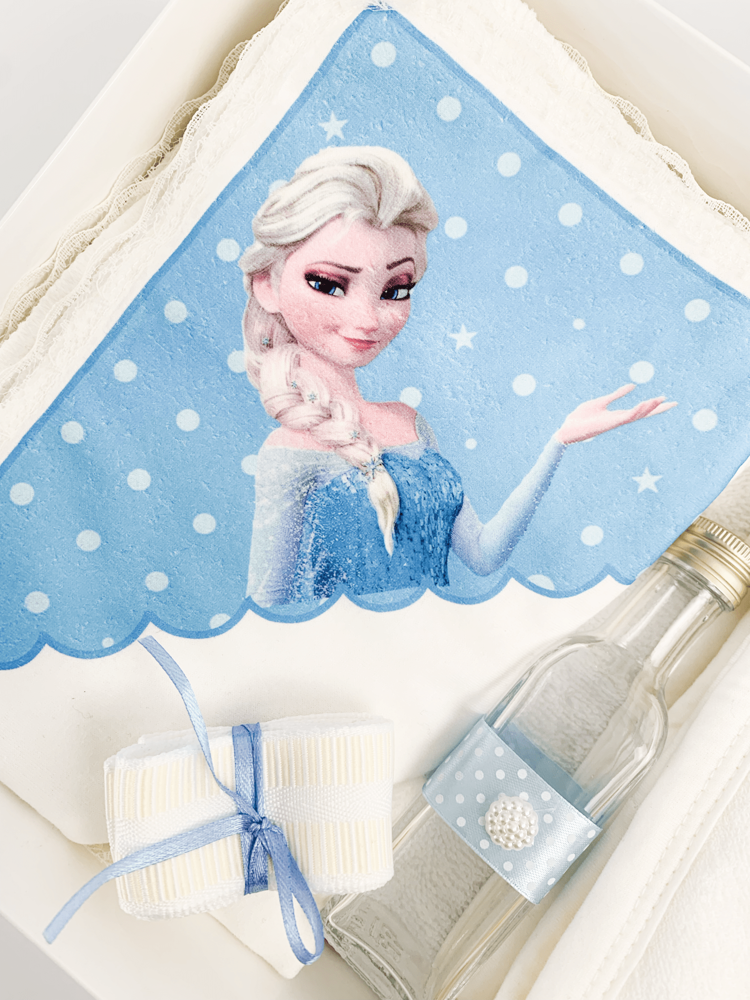 Trusou cu lumanare botez fetita Elsa - Botez bebelusi