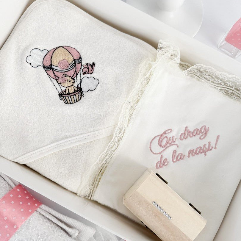 Trusou fetita roz cu ursulet in balon - Botez bebelusi