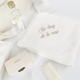 Trusou personalizat botez cu cufar, muselina si lumanare ceara naturala - Alesia - Botez bebelusi