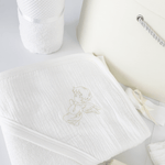 Trusou personalizat botez cu cufar, muselina si lumanare ceara naturala - Alesia - Botez bebelusi