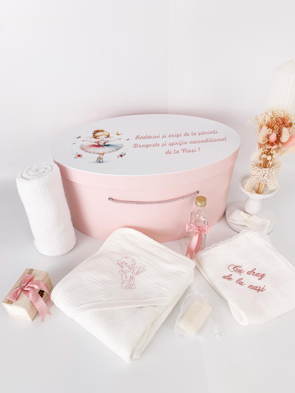 Trusou personalizat botez cu cufar, muselina si lumanare hand made - Talia - Botez bebelusi