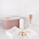 Trusou personalizat botez cu cufar, muselina si lumanare hand made - Vivienne - Botez bebelusi
